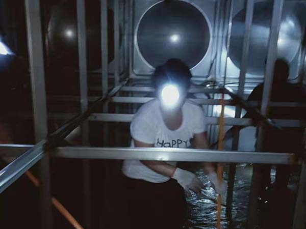 二次供水水箱清洗